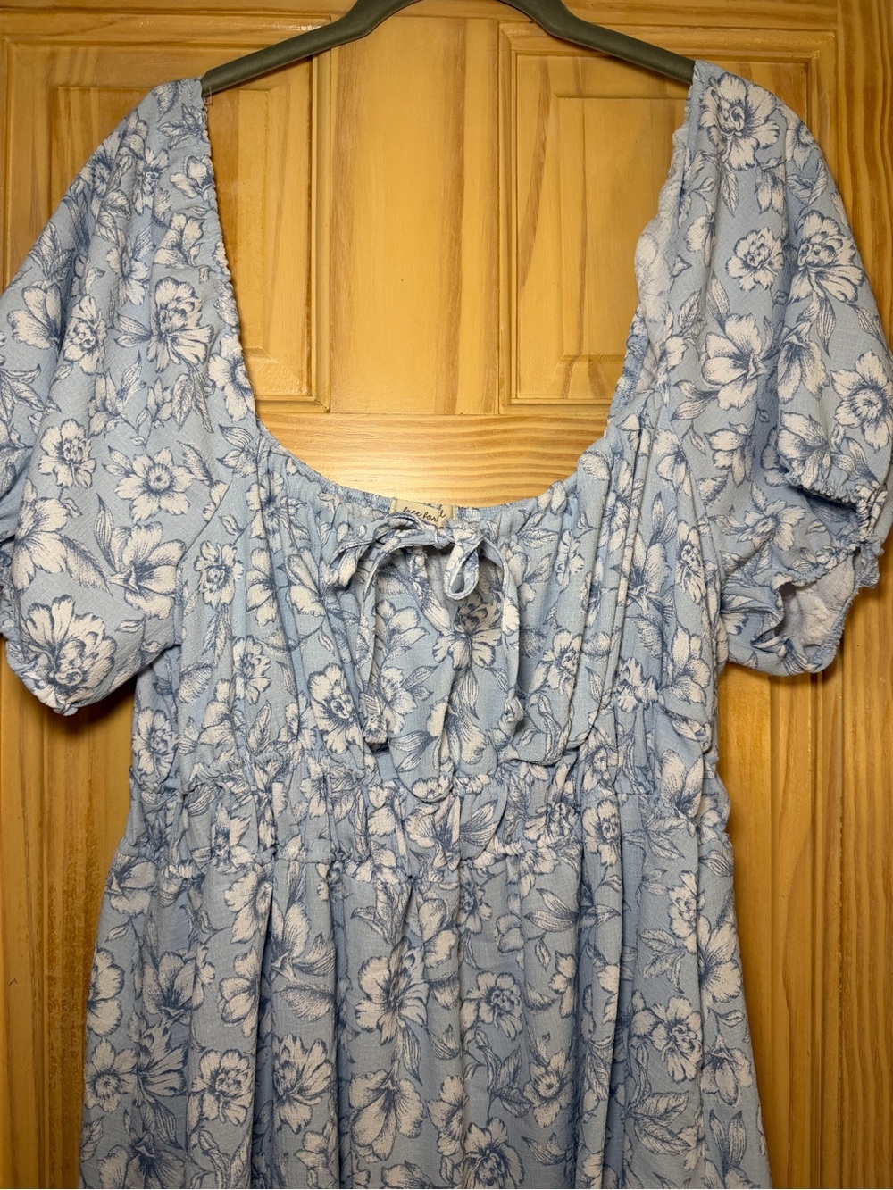 Powder Blue Floral Midi Dress - Picture 2 of 4
